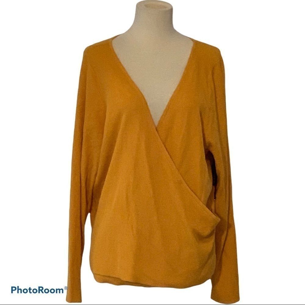 Leith gold wrap around sweater NWT 3X